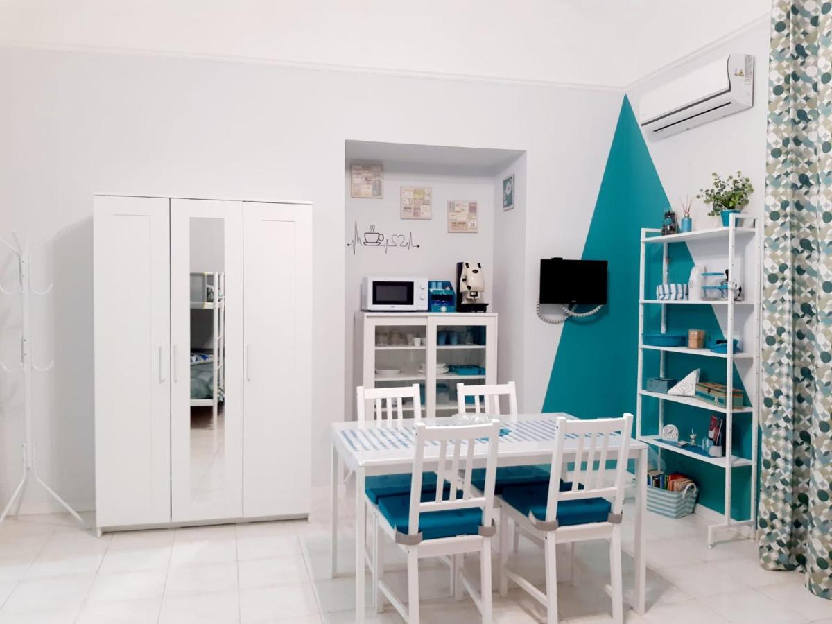 Dory'S Room Camera Nel Cuore Di Napoli Bagian luar foto