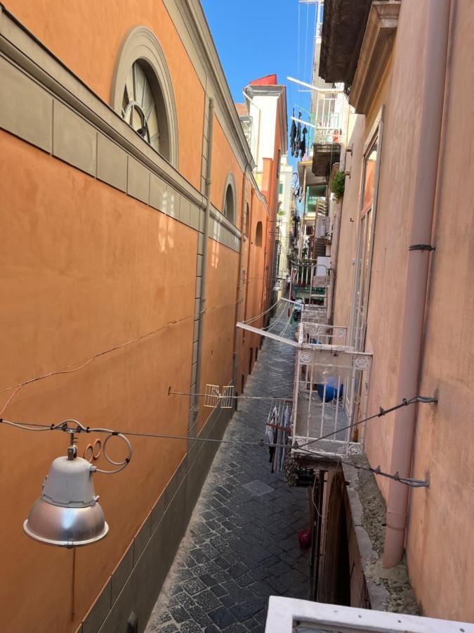 Dory'S Room Camera Nel Cuore Di Napoli Bagian luar foto