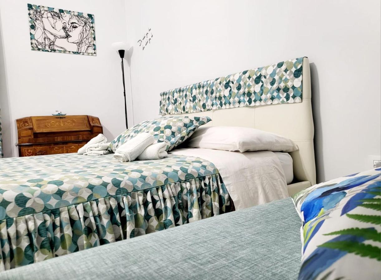 Dory'S Room Camera Nel Cuore Di Napoli Bagian luar foto